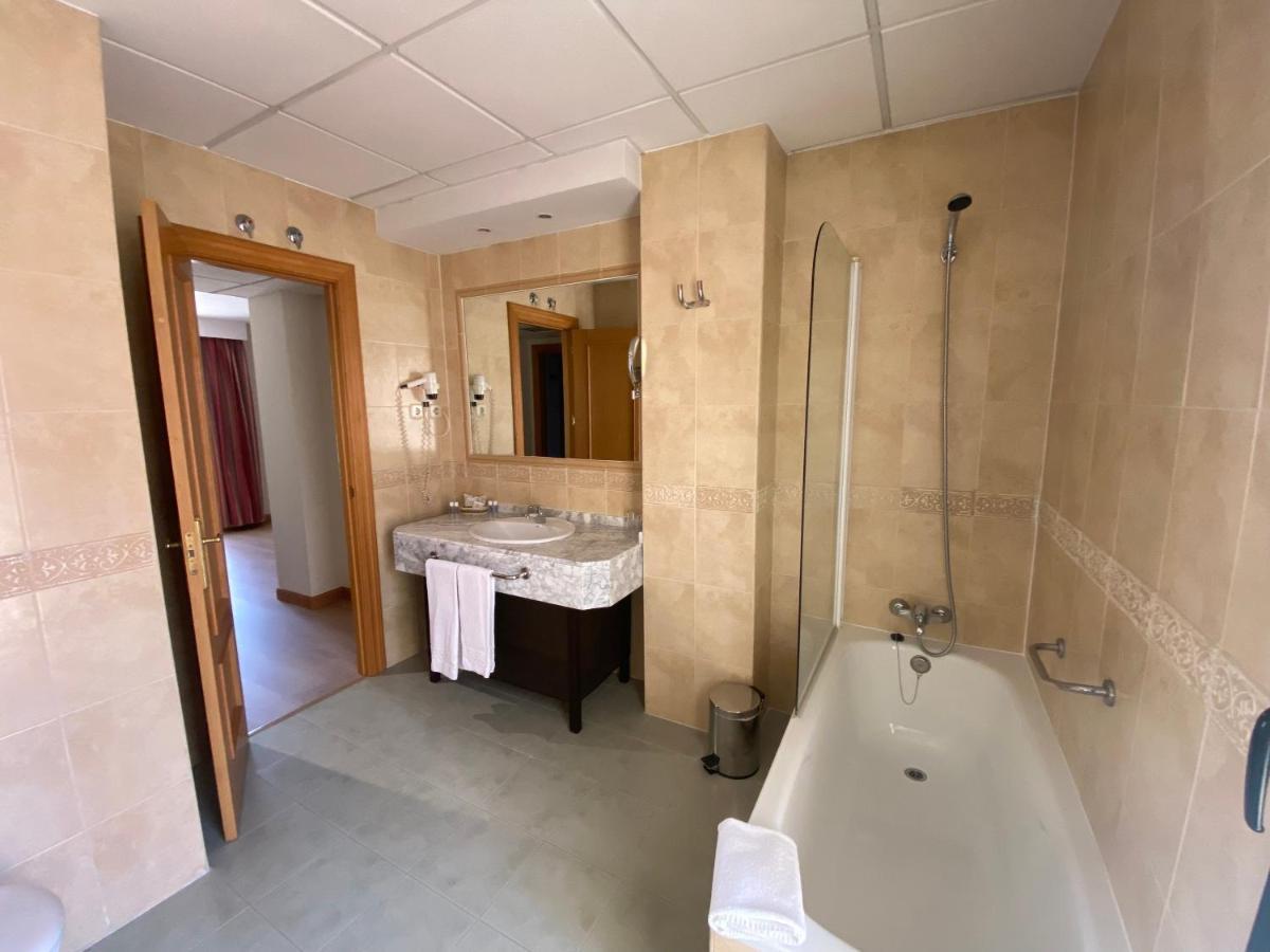 Hotel Equo Aranjuez Eksteriør bilde